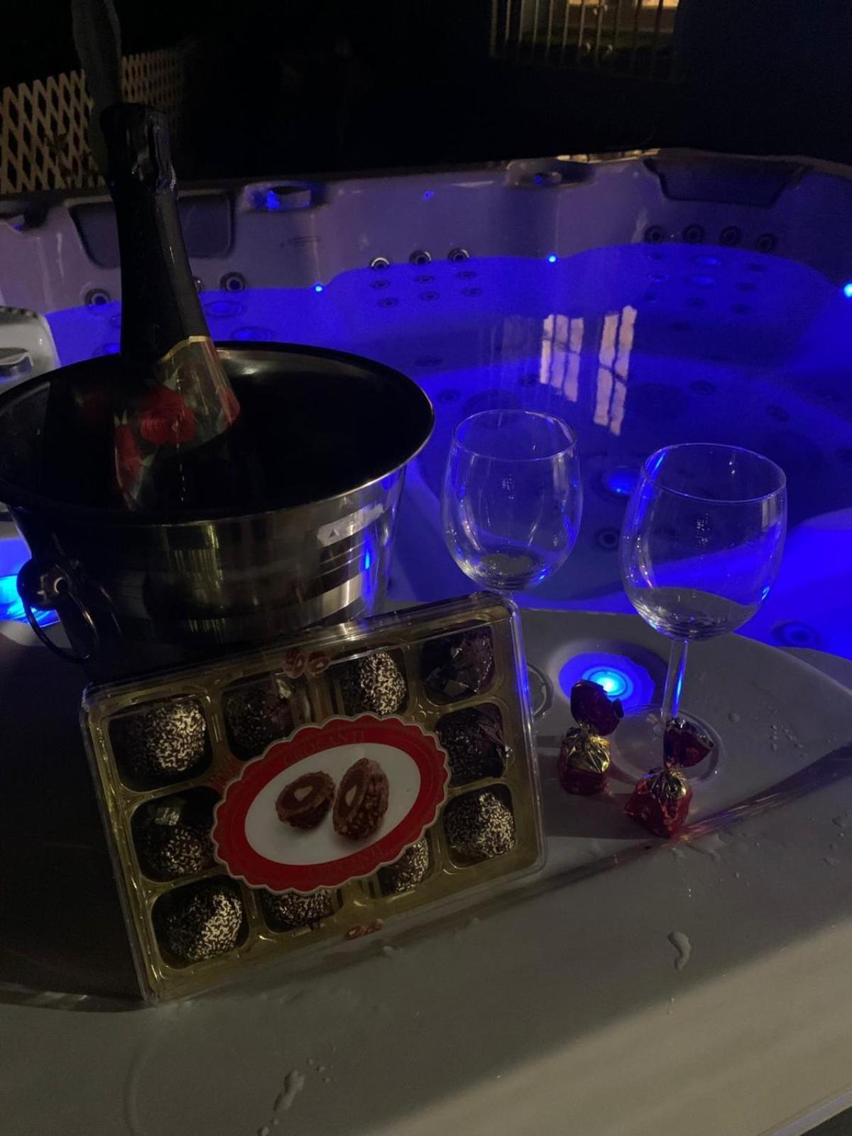 Casa Rural Malaga Monkey Love Con Jacuzzi Iznate Εξωτερικό φωτογραφία